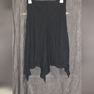 Asymmetrical hem skirt